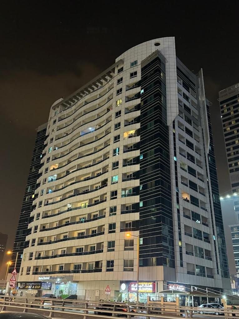 Elite Studio At Dubai Marina Экстерьер фото